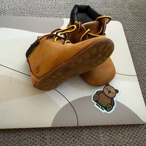 Infant Timberland Crib Shoes size 2c